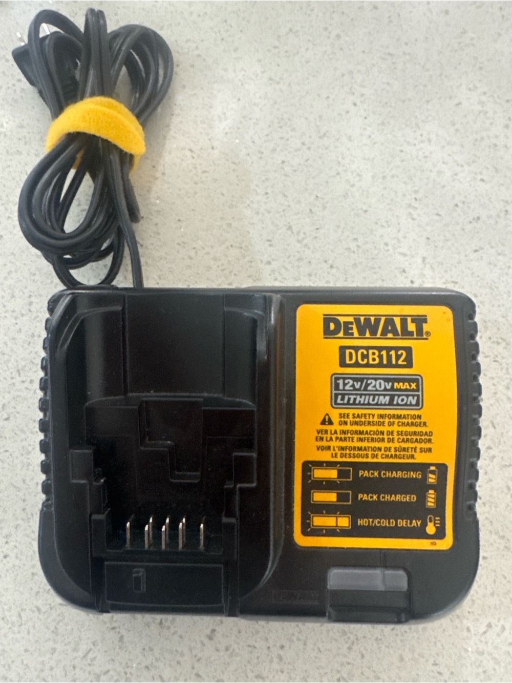 DCB112 12V/20V Max Lithium-Ion Battery Charger — Black/Yellow